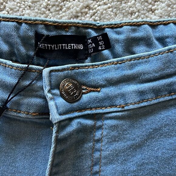 NWT PrettyLittleThing Shape Light Blue Wash Disco Denim Shorts Size 14 - Picture 9 of 12